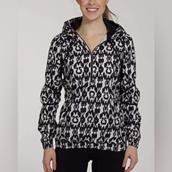 lululemon athletica Jackets & Blazers - lululemon athletica Black and White Patterned Hoodie Jacket
